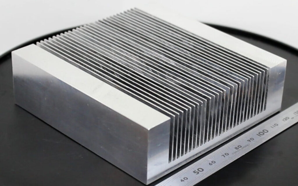 heat sink　deep groove machining